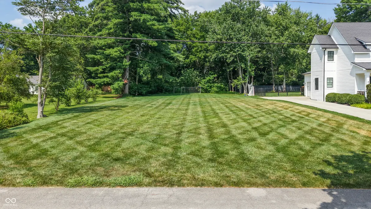 8304 Central Avenue, Indianapolis, IN 46240 - #1