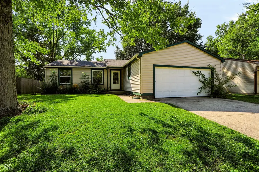 916 Waring Drive E, Indianapolis, IN 46229 - #2