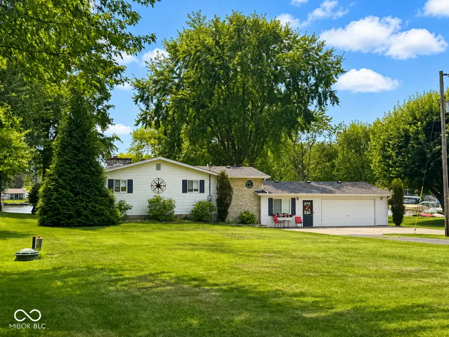 1379 NE Santee Drive, Greensburg, IN 47240 - #3