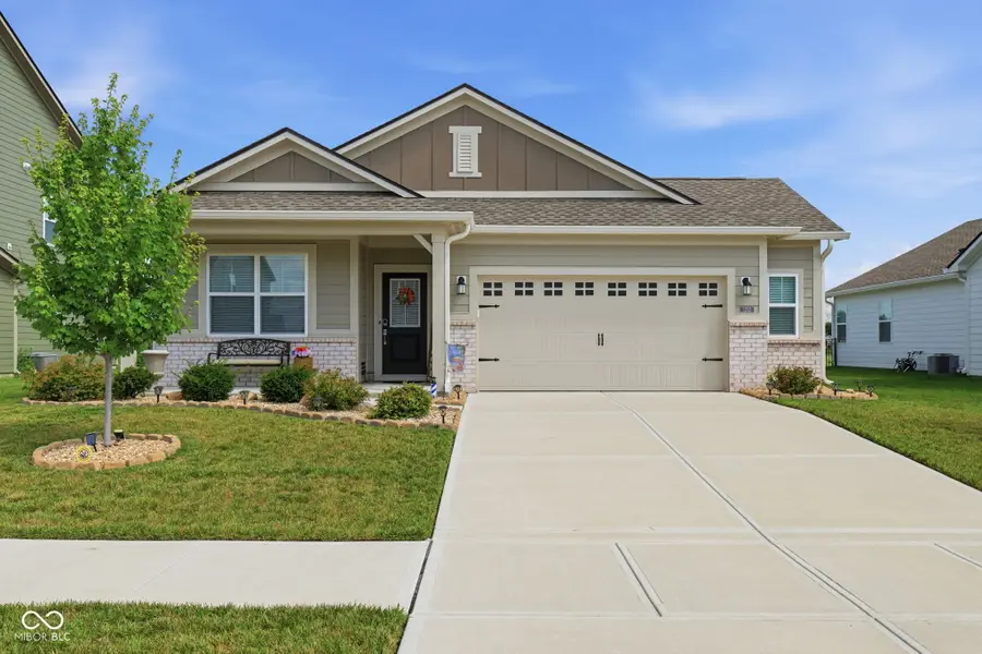 1252 Patens, Greenwood, IN 46143 - #2