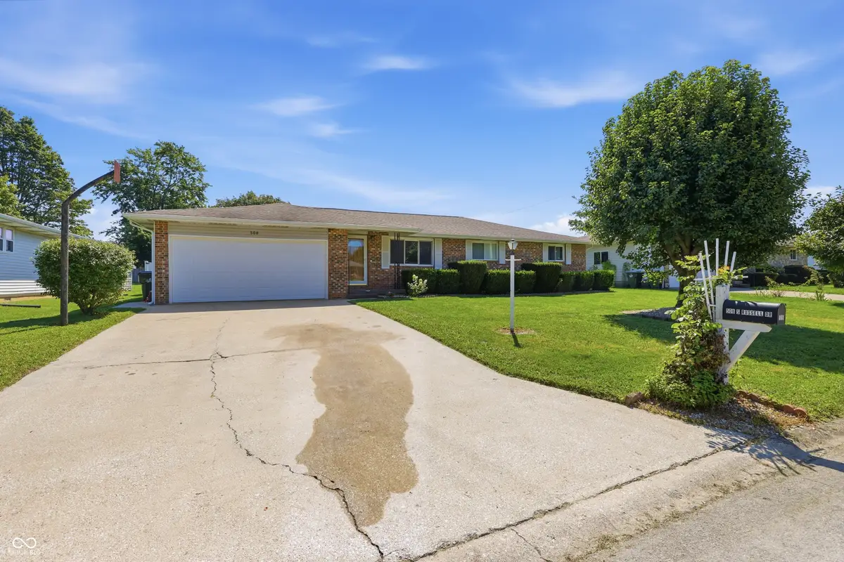 508 S Russell Drive, Greensburg, IN 47240 - #1