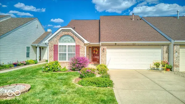 2825 Cadogan Drive, Greenwood, IN 46143