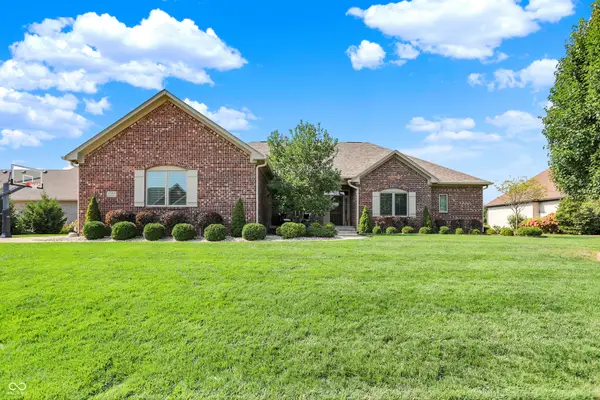 1782 Calvert Farms Drive, Greenwood, IN 46143
