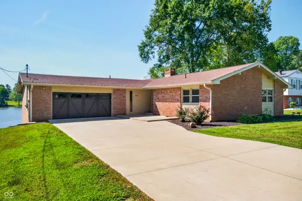 3783 W North Wood Lake Drive, Columbus, IN 47201