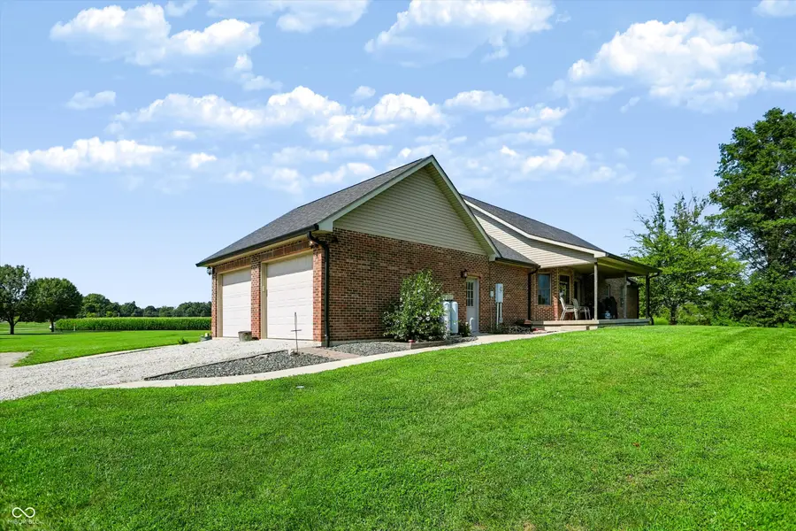 9145 E 700 N, Hope, IN 47246 - #2