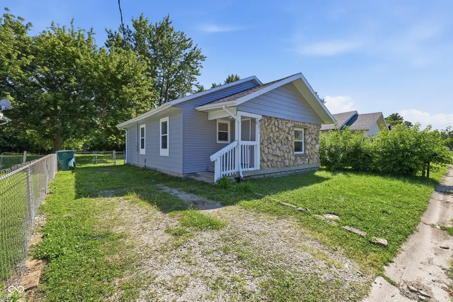2211 E 18th Street, Muncie, IN 47302 - #2