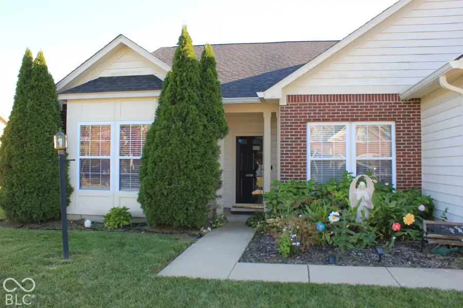 9533 Treyburn Lakes Drive, Indianapolis, IN 46239 - #2