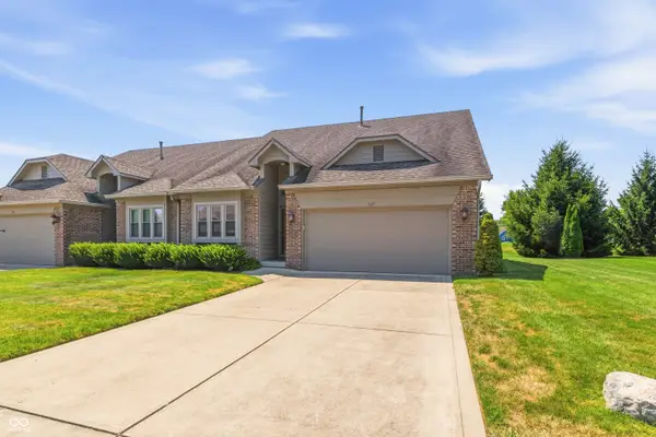 737 Cottage Lane, Greenwood, IN 46143