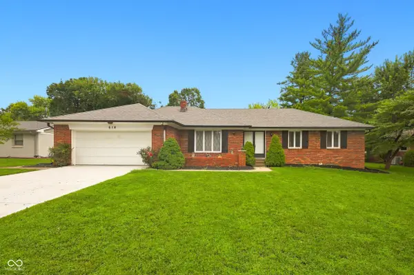 618 Brookview Drive, Greenwood, IN 46142