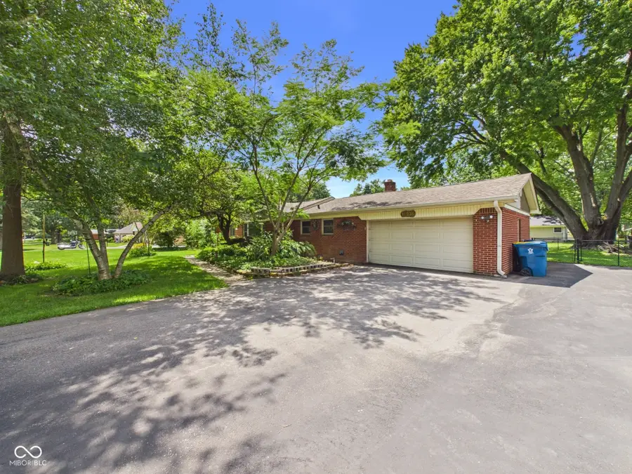 10236 Central Avenue, Carmel, IN 46280 - #3