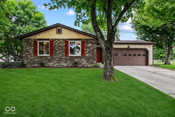 8230 Autumn Mill Lane, Indianapolis, IN 46256