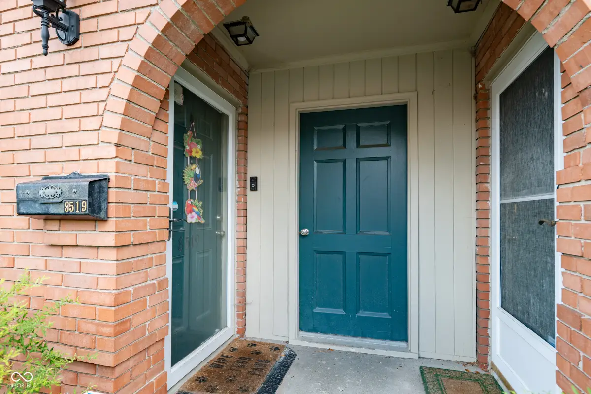 8519 Canterbury Square E, Indianapolis, IN 46260 - #1