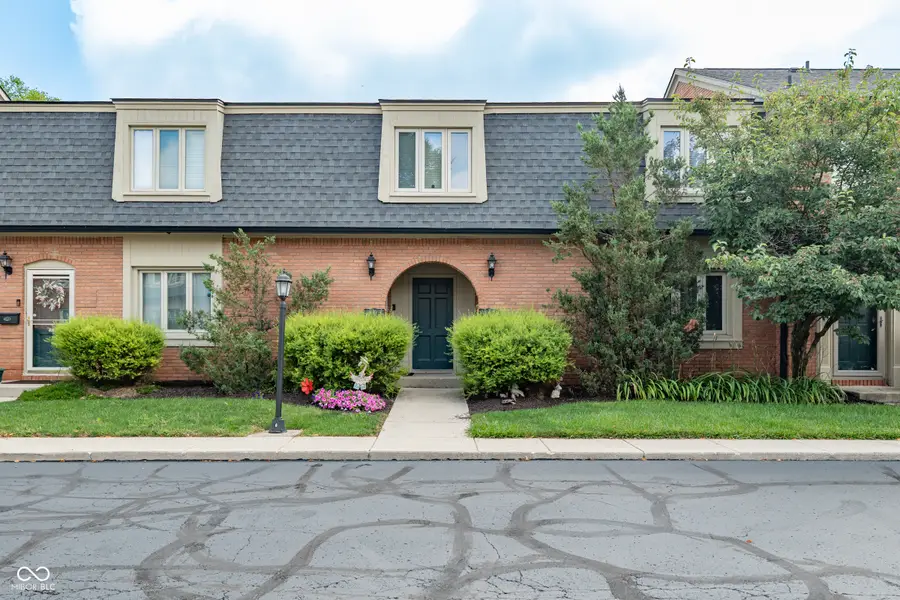 8519 Canterbury Square E, Indianapolis, IN 46260 - #2