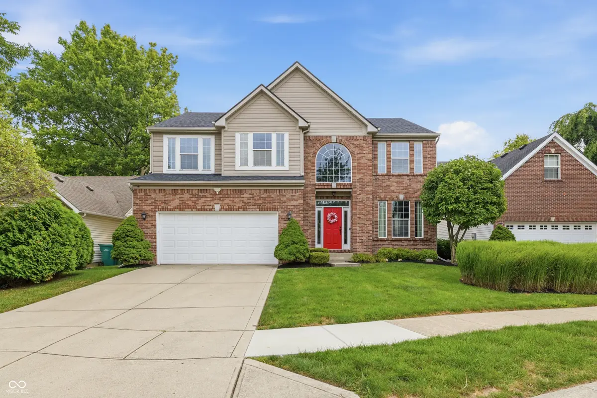 6513 Sussex Drive, Zionsville, IN 46077 - #1