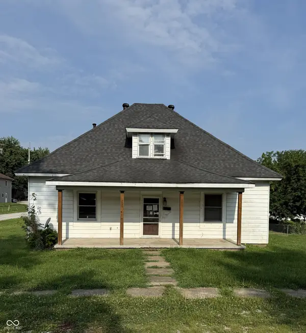 200 N Center, Francisco, IN 47649