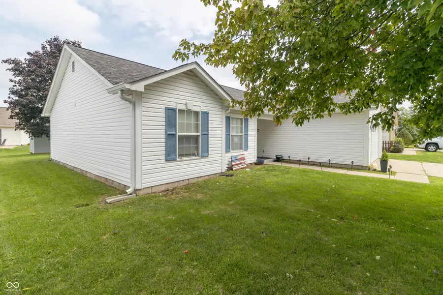 1156 E Mill Run Boulevard, Greenfield, IN 46140 - #2