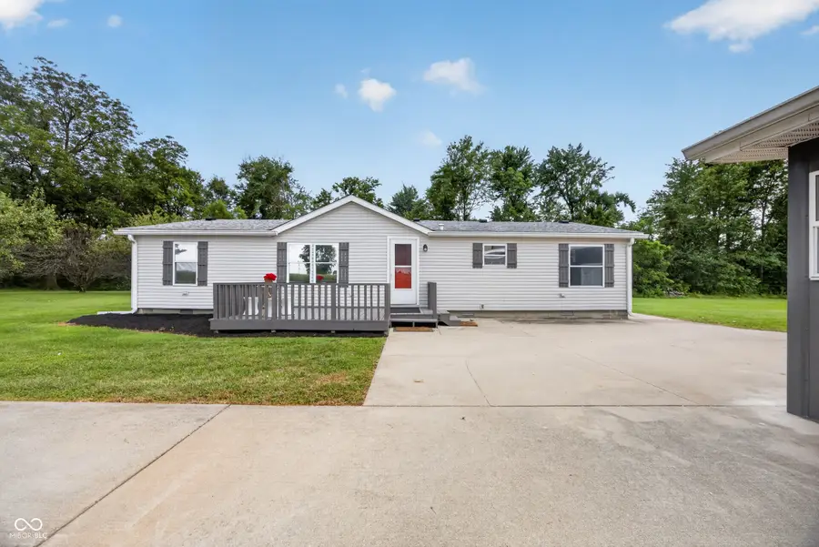 7516 S County Road 100 W, Clay City, IN 47841 - #2