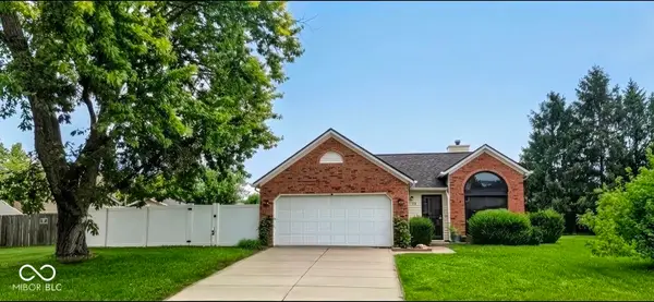 272 Suncrest Drive, Greenwood, IN 46143
