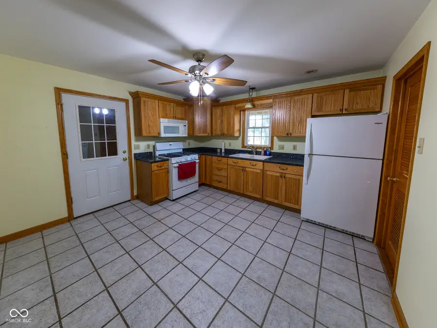 12219 Tompkins Place, Crown Point, IN 46307 - #2