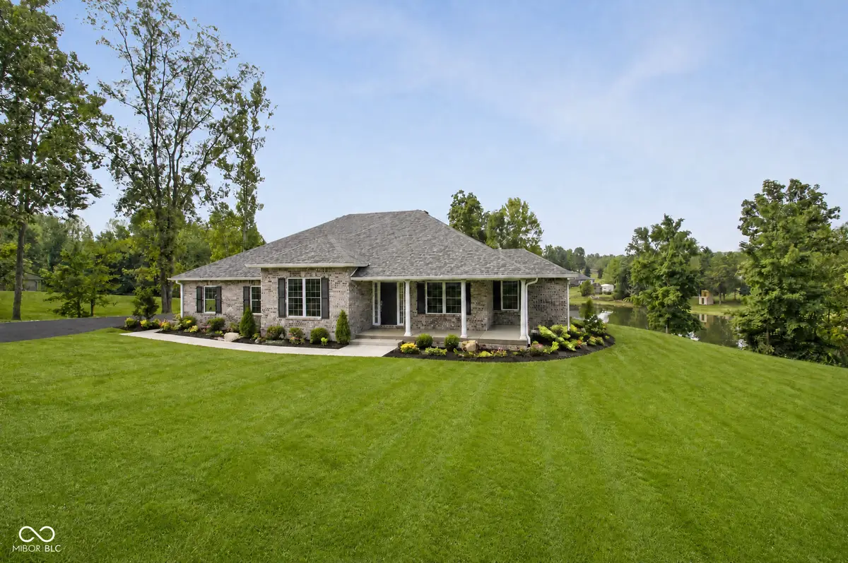 1245 E Easy Street, North Vernon, IN 47265 - #1