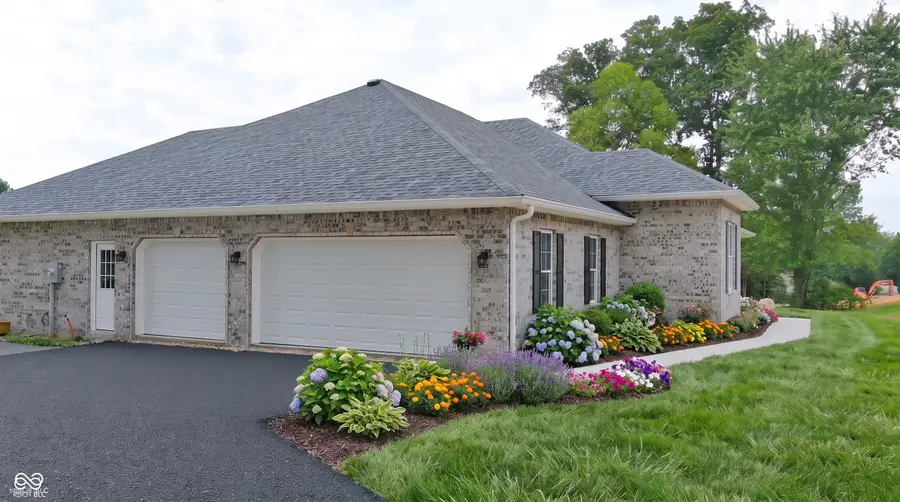 1245 E Easy Street, North Vernon, IN 47265 - #2