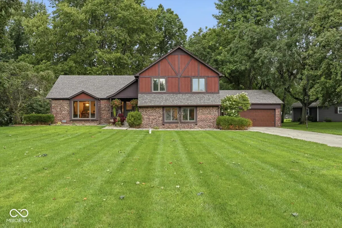 2725 N Richard Drive, Shelbyville, IN 46176 - #1