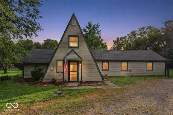 11036 N T And T Lane, Mooresville, IN 46158