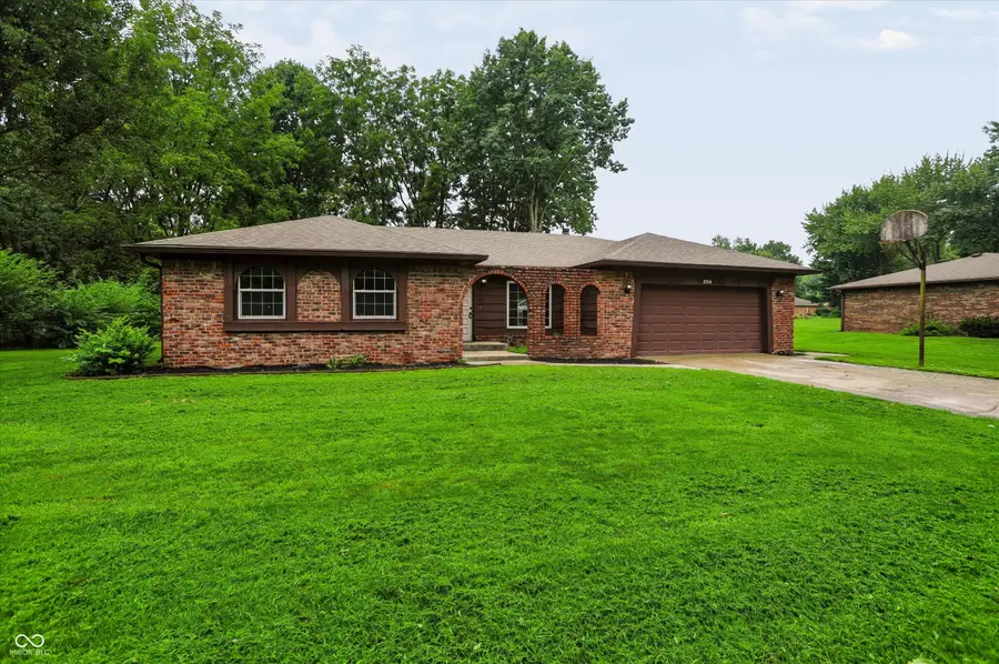 254 Summit Ridge Drive, Greenwood, IN 46142 - #2