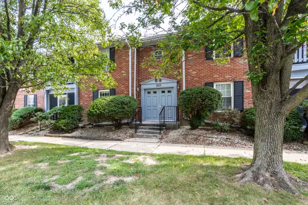 1602 Queensbridge Square #1, Indianapolis, IN 46219