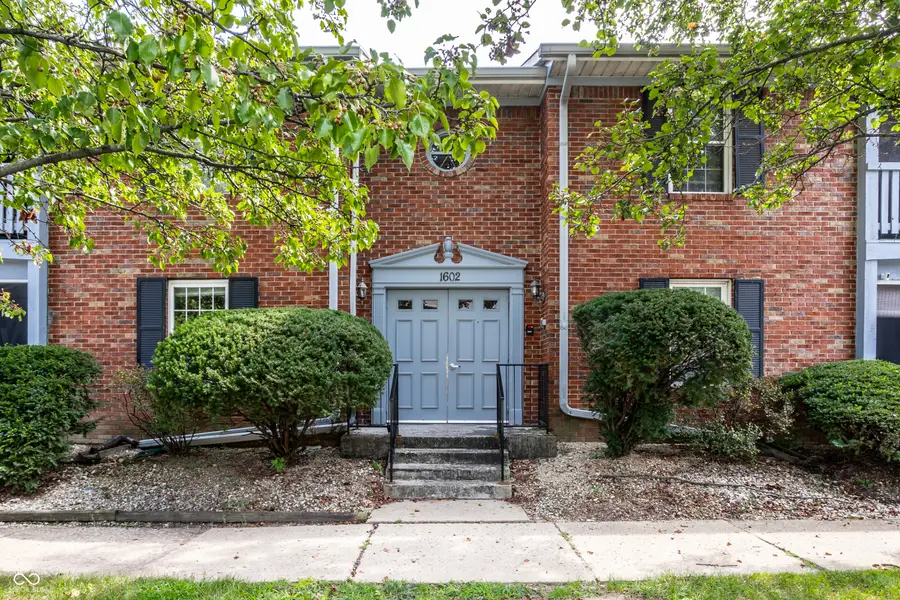1602 Queensbridge Square #1, Indianapolis, IN 46219 - #3
