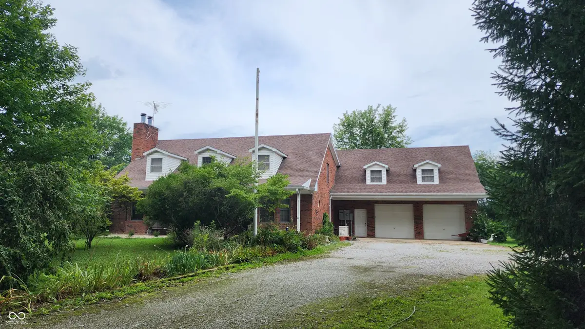 7554 E State Road 44, Shelbyville, IN 46176 - #1