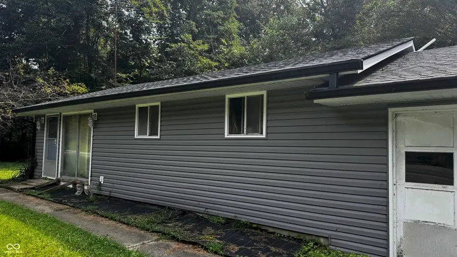 12795 E State Road 7, Elizabethtown, IN 47232 - #2