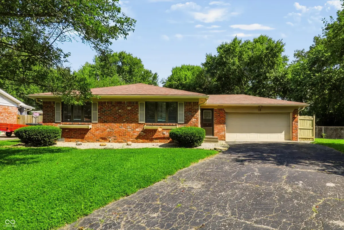 18 Roderick Court, Beech Grove, IN 46107 - #1
