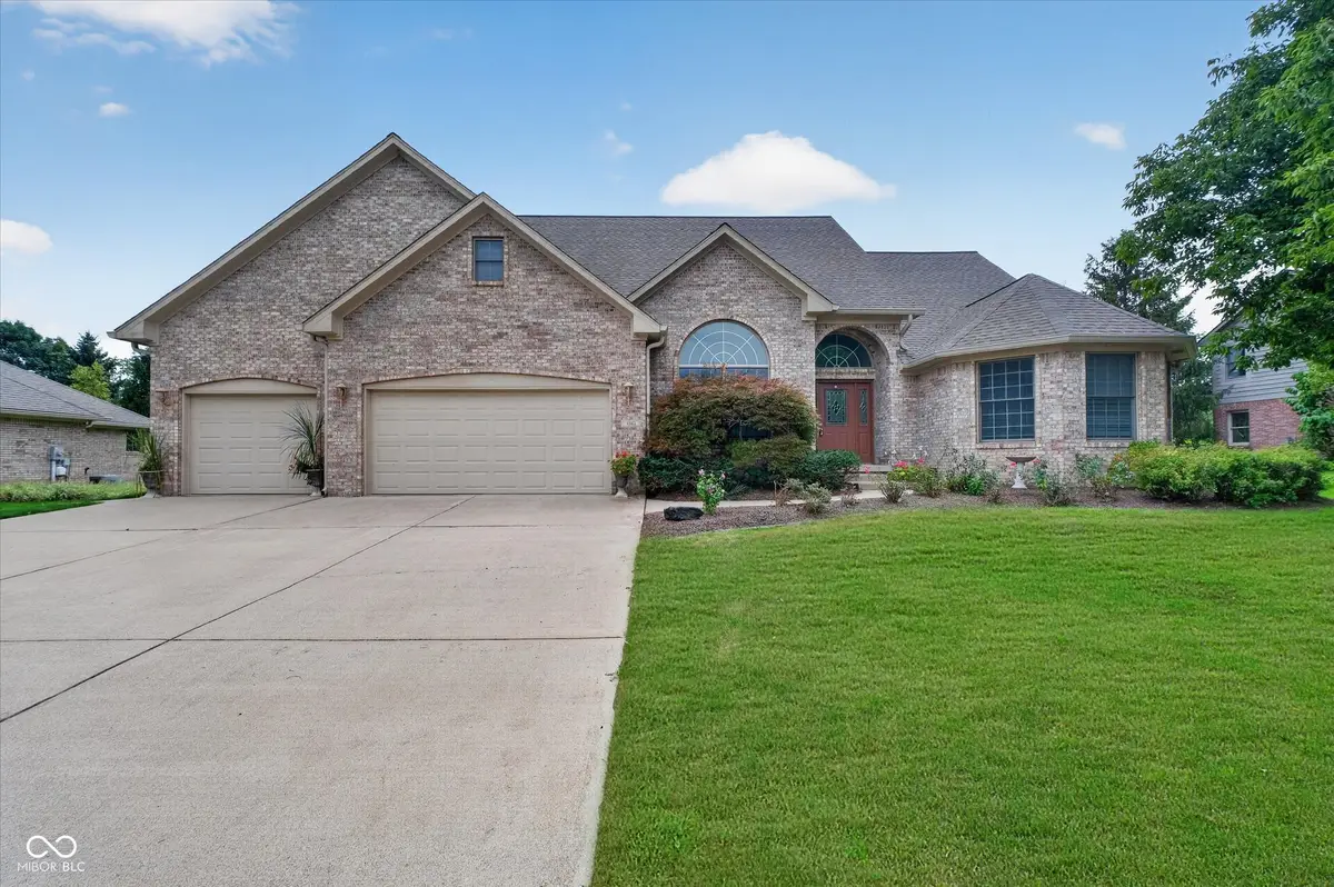 4365 W Woodbridge Lane, New Palestine, IN 46163 - #1
