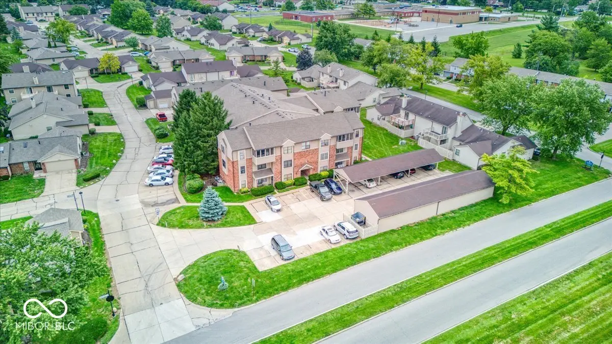 1763 Wellesley Lane #2-A, Indianapolis, IN 46219 - #1