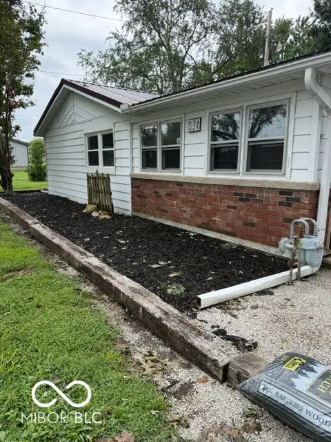 336 E Wilkison, Montezuma, IN 47862