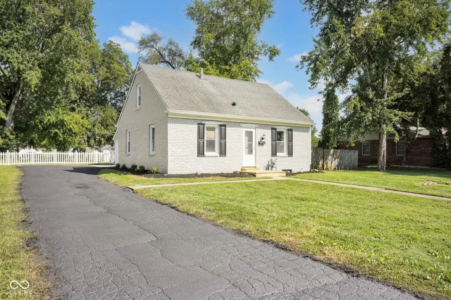 3415 Westenedge Drive, Columbus, IN 47203 - #2