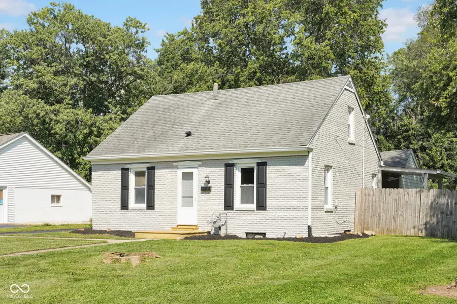 3415 Westenedge Drive, Columbus, IN 47203 - #3