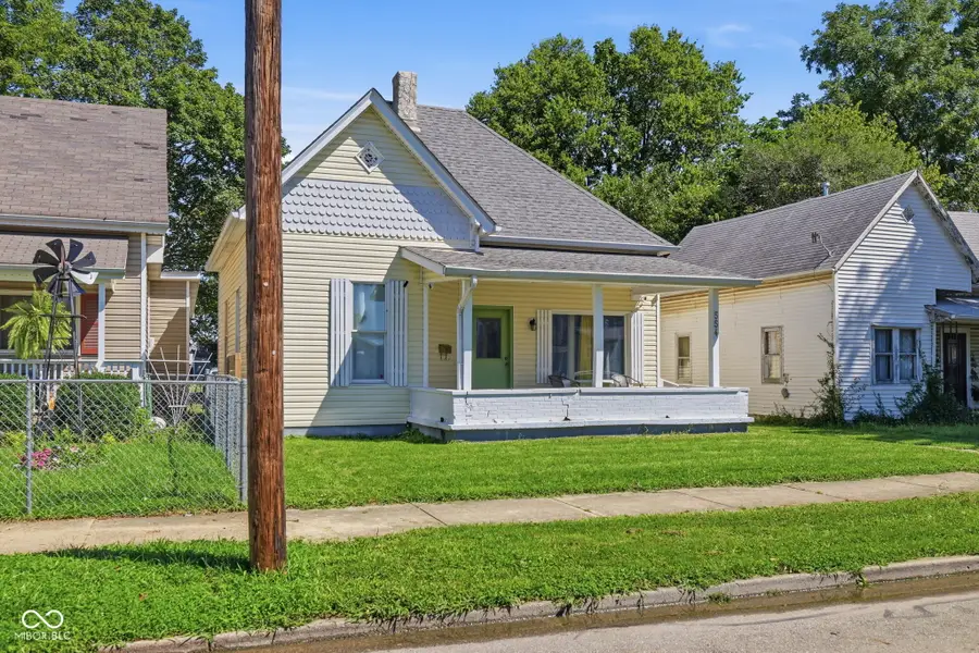 554 W Taylor Street, Shelbyville, IN 46176 - #2