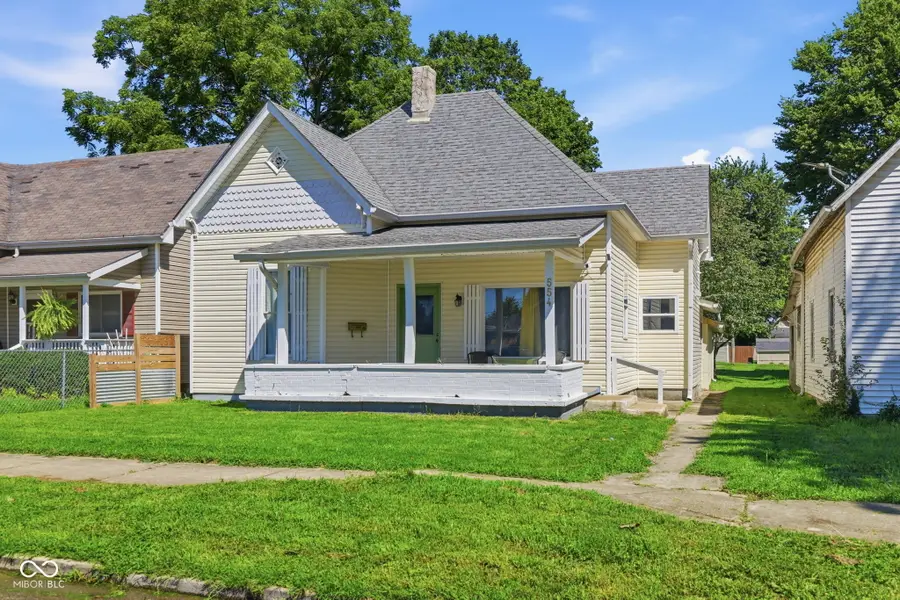 554 W Taylor Street, Shelbyville, IN 46176 - #3