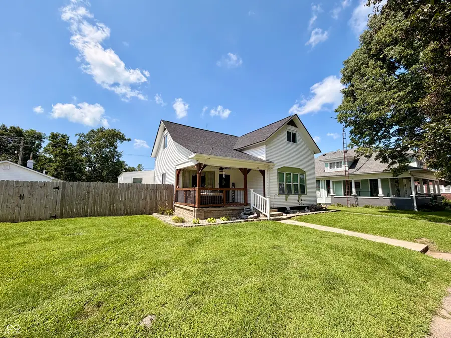 120 N Washington Street, Ladoga, IN 47954 - #2