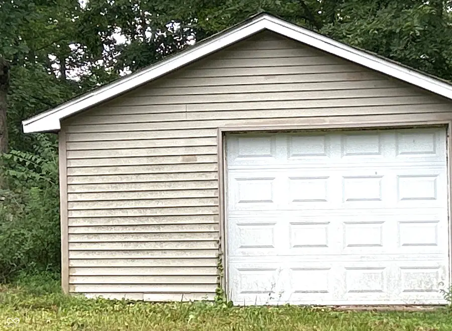 952 E Booe, Austin, IN 47102 - #2