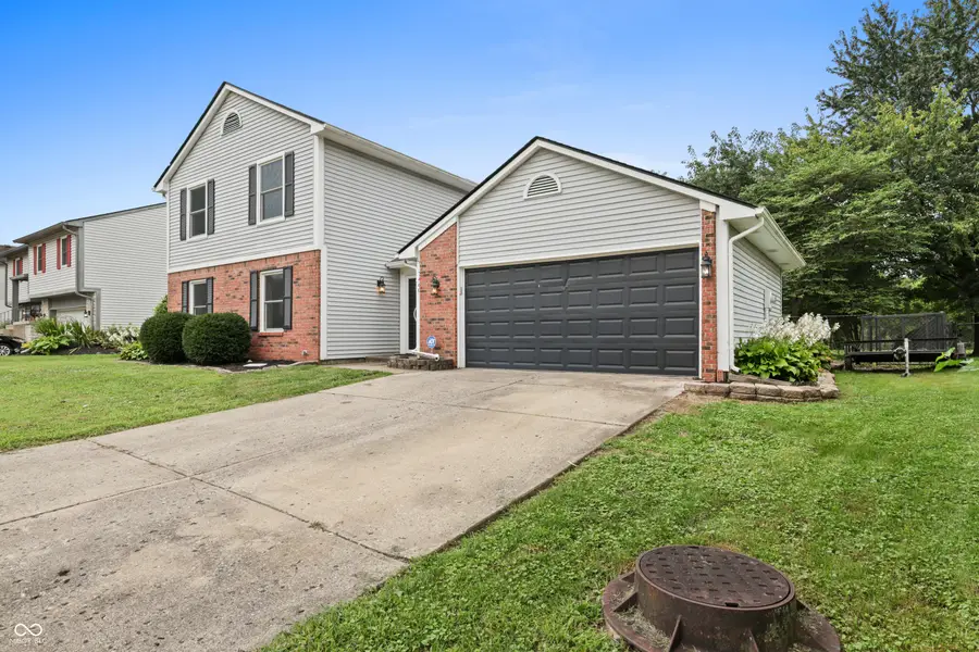 7460 Southern Lakes Drive, Indianapolis, IN 46237 - #2