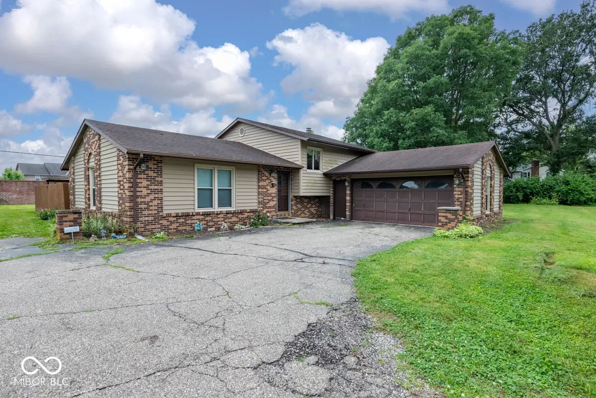 8826 S 450 W, Rosedale, IN 47874 - #1