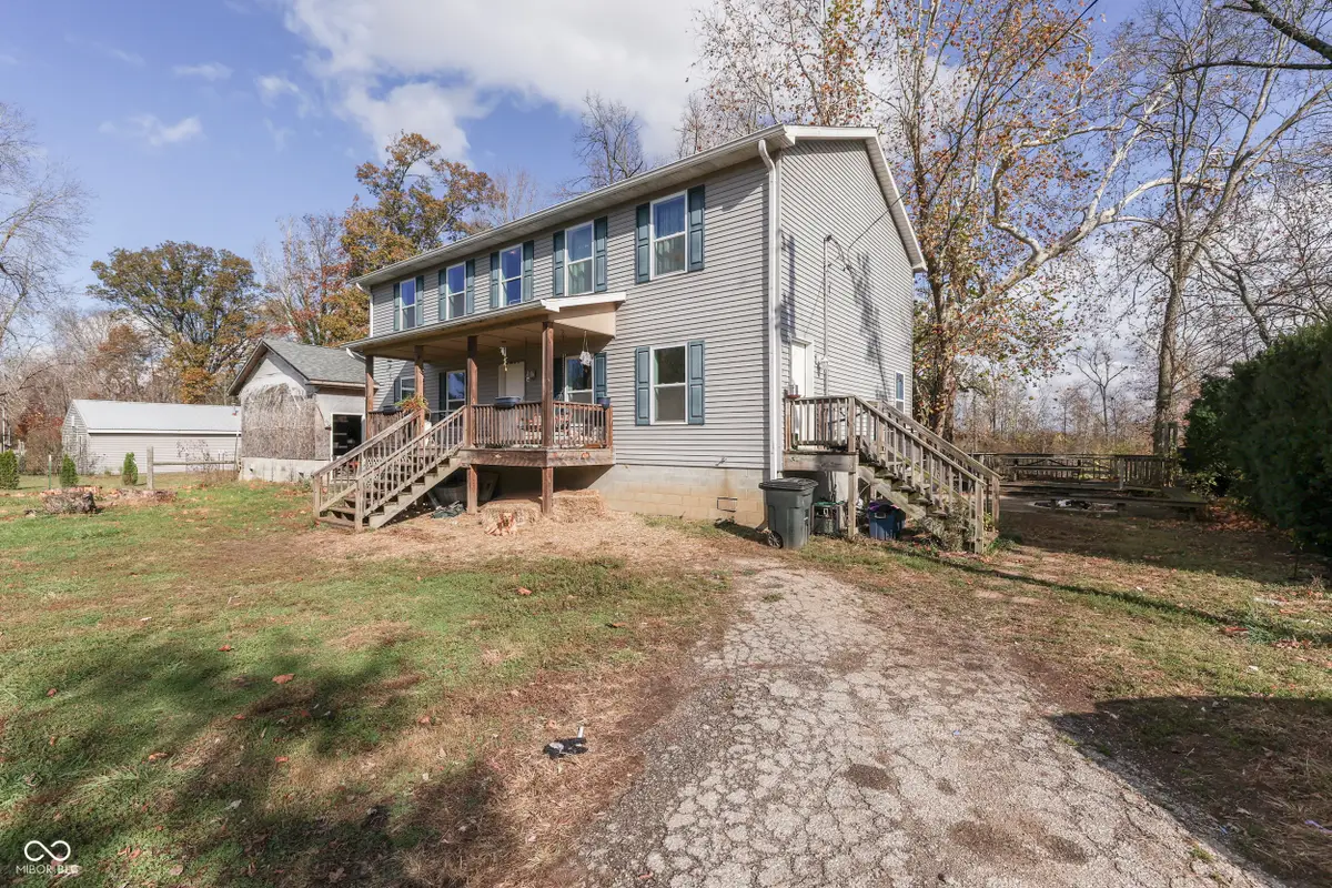 8085 N 330 W, Columbus, IN 47201 - #1