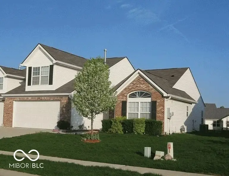 1350 Hamilton Drive, Greenwood, IN 46143 - #1