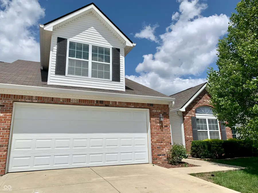 1350 Hamilton Drive, Greenwood, IN 46143 - #2