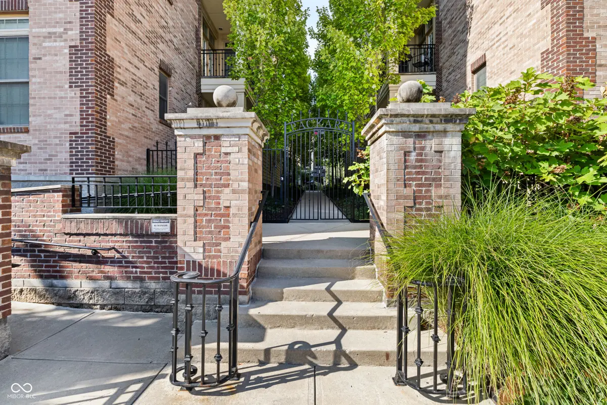 450 E Ohio Street #202, Indianapolis, IN 46204 - #1