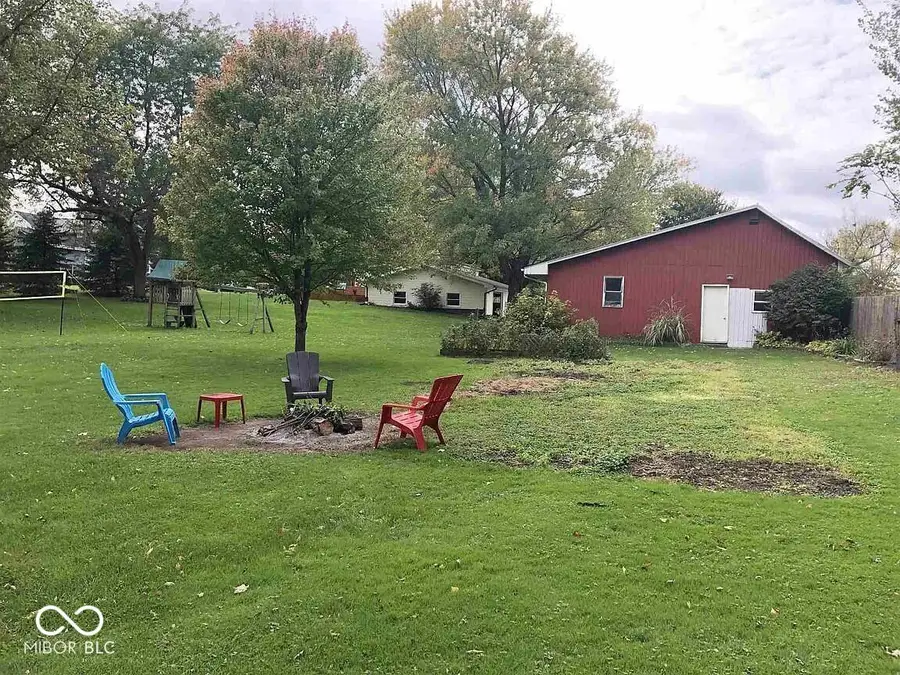 301 E Elm Street, Pierceton, IN 46562 - #3