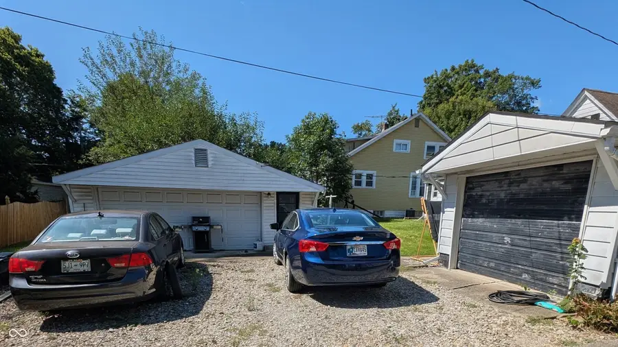 121 S High Street, Jamestown, IN 46147 - #2